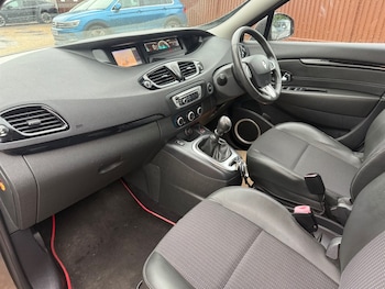 Used Renault Scenic 2012 for sale - 77619501: Photo