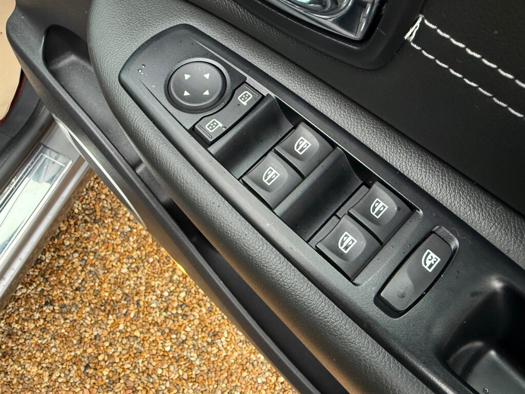 Used Renault Scenic 2012 for sale - 77619501: Photo 58