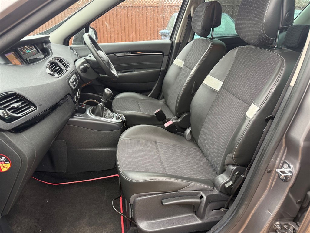 Used Renault Scenic 2012 for sale - 77619501: Photo 61