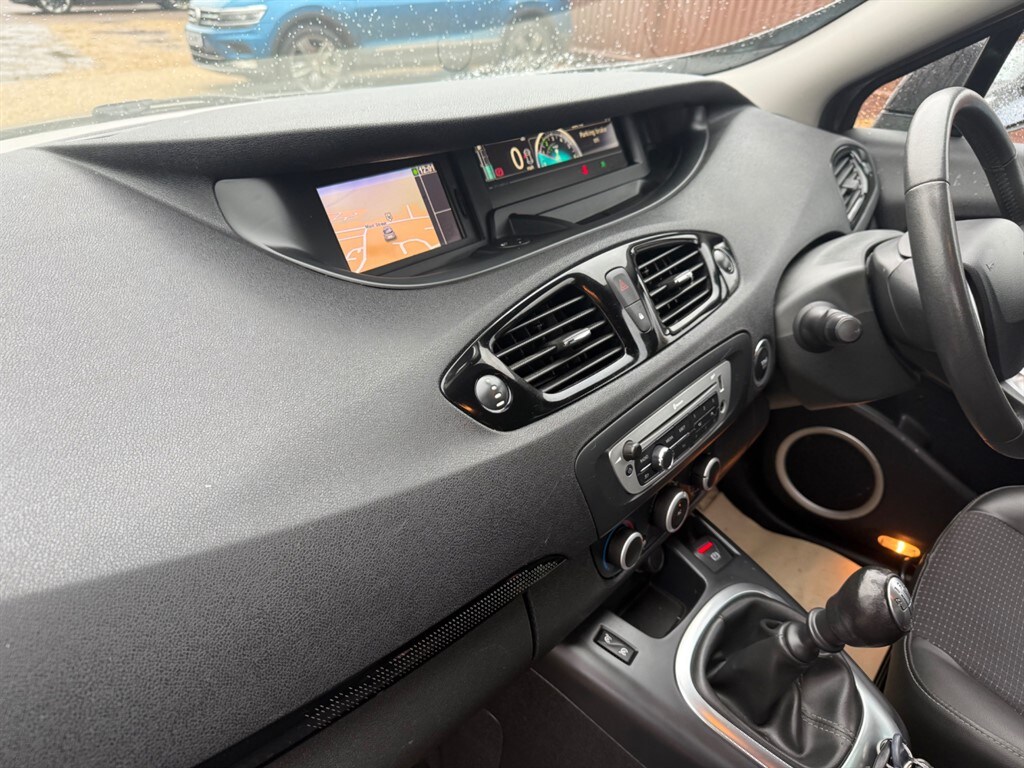 Used Renault Scenic 2012 for sale - 77619501: Photo 64