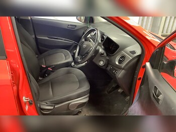 Used Hyundai i10 2019 for sale - 78329135: Photo