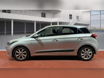 Used Hyundai i20 2016 for sale - 77810514: Photo