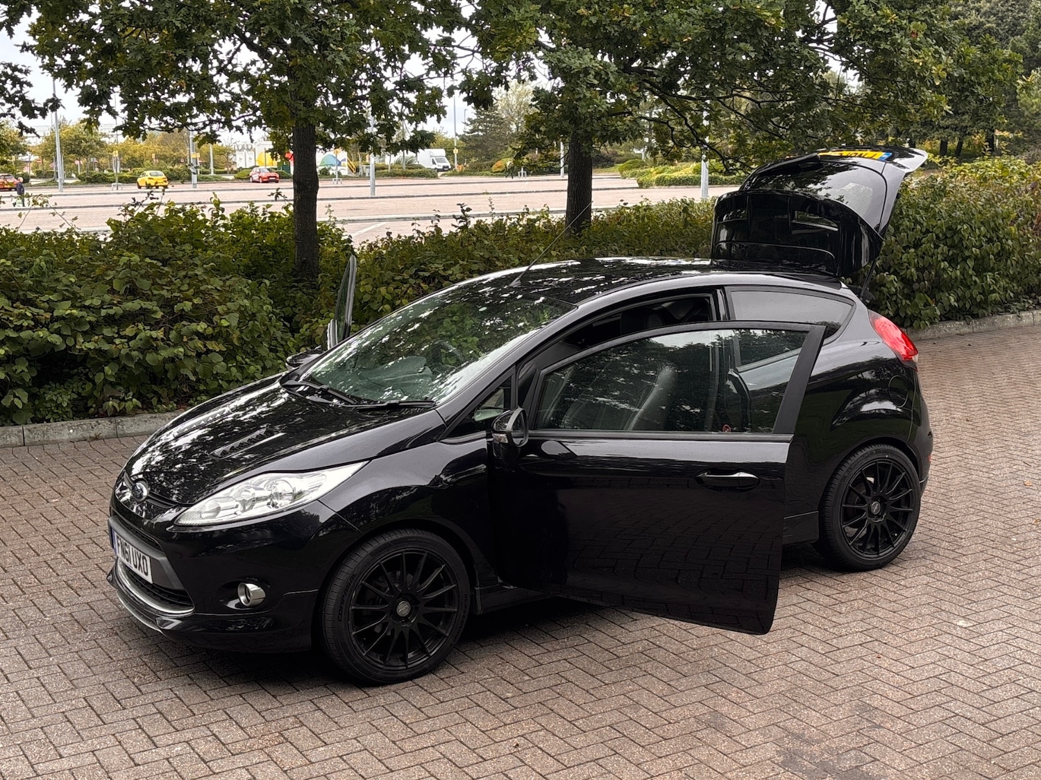 Used Ford Fiesta 2011 for sale - 76735013: Photo 18