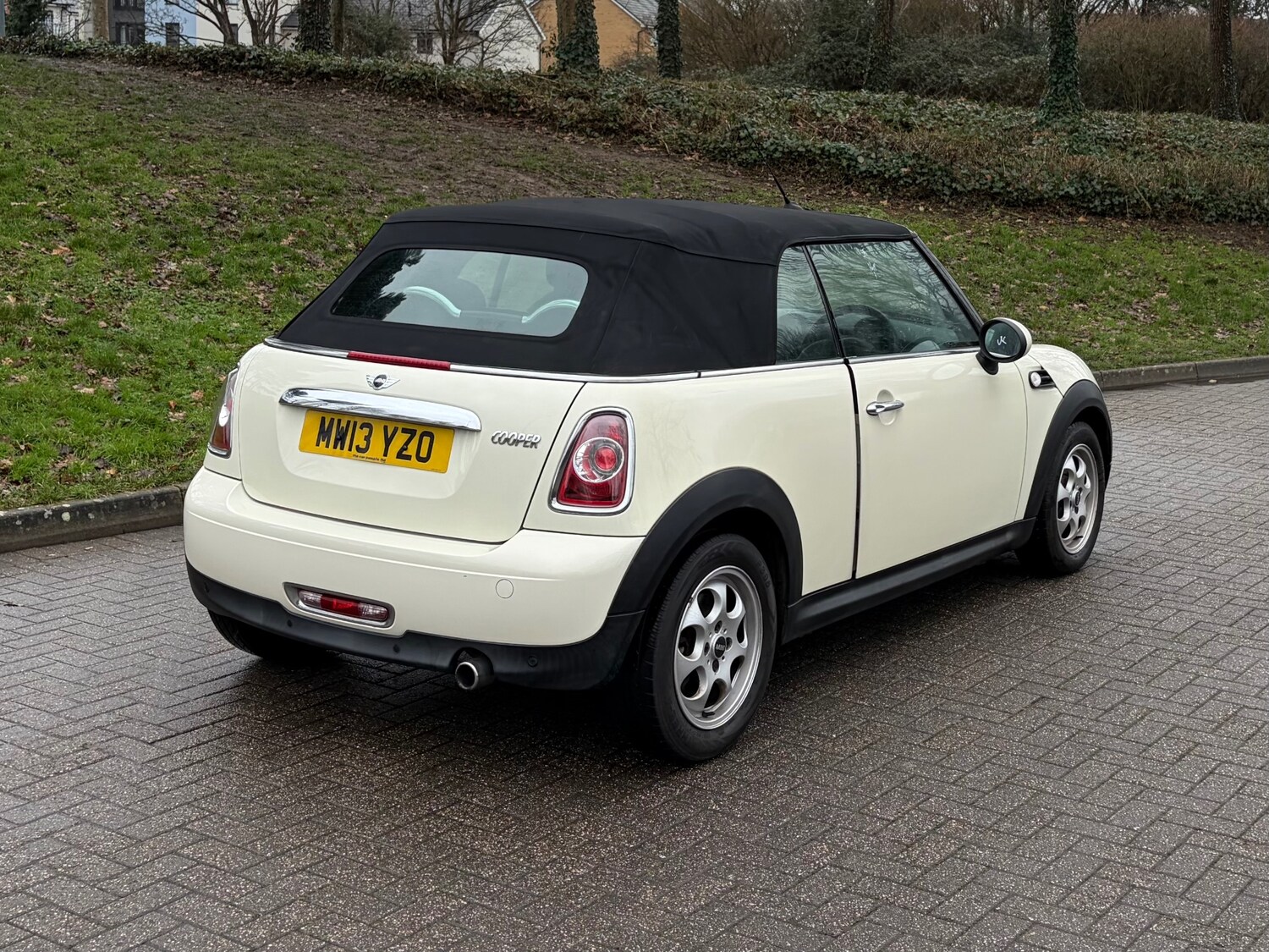Used MINI Convertible 2013 for sale - 77561128: Photo 11