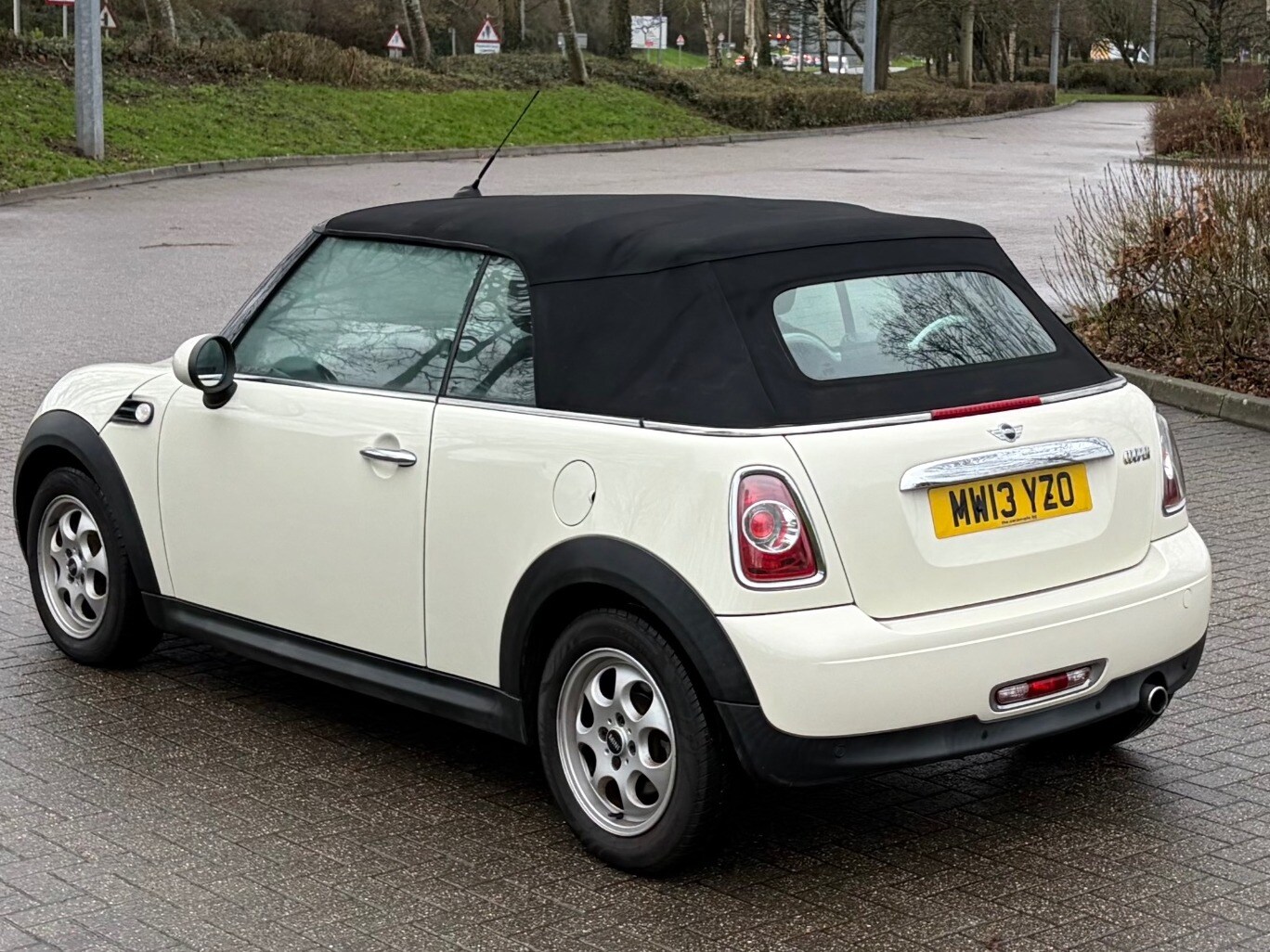 Used MINI Convertible 2013 for sale - 77561128: Photo 25