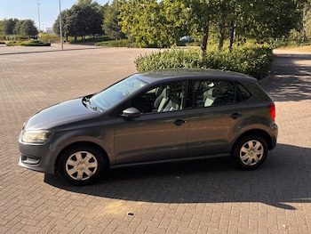 Used Volkswagen Polo 2011 for sale - 75999507: Photo