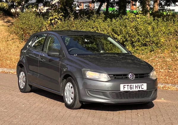 Used Volkswagen Polo 2011 for sale - 76316846: Photo 1