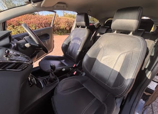 Used Ford Fiesta 2011 for sale - 76328858: Photo 18