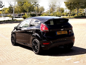 Used Ford Fiesta 2011 for sale - 76328858: Photo 2