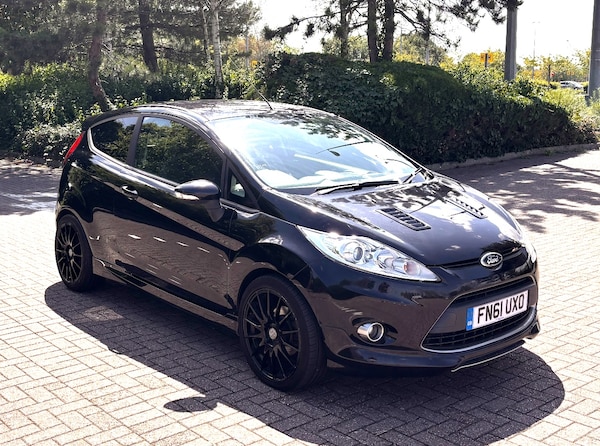 Used Ford Fiesta 2011 for sale - 76328858: Photo 4