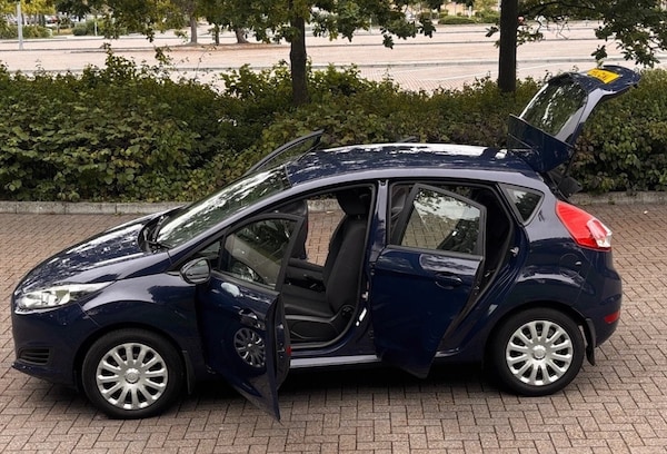 Used Ford Fiesta 2015 for sale - 76316718: Photo 25