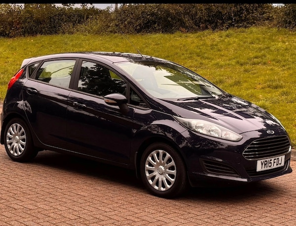 Used Ford Fiesta 2015 for sale - 76316718: Photo 2