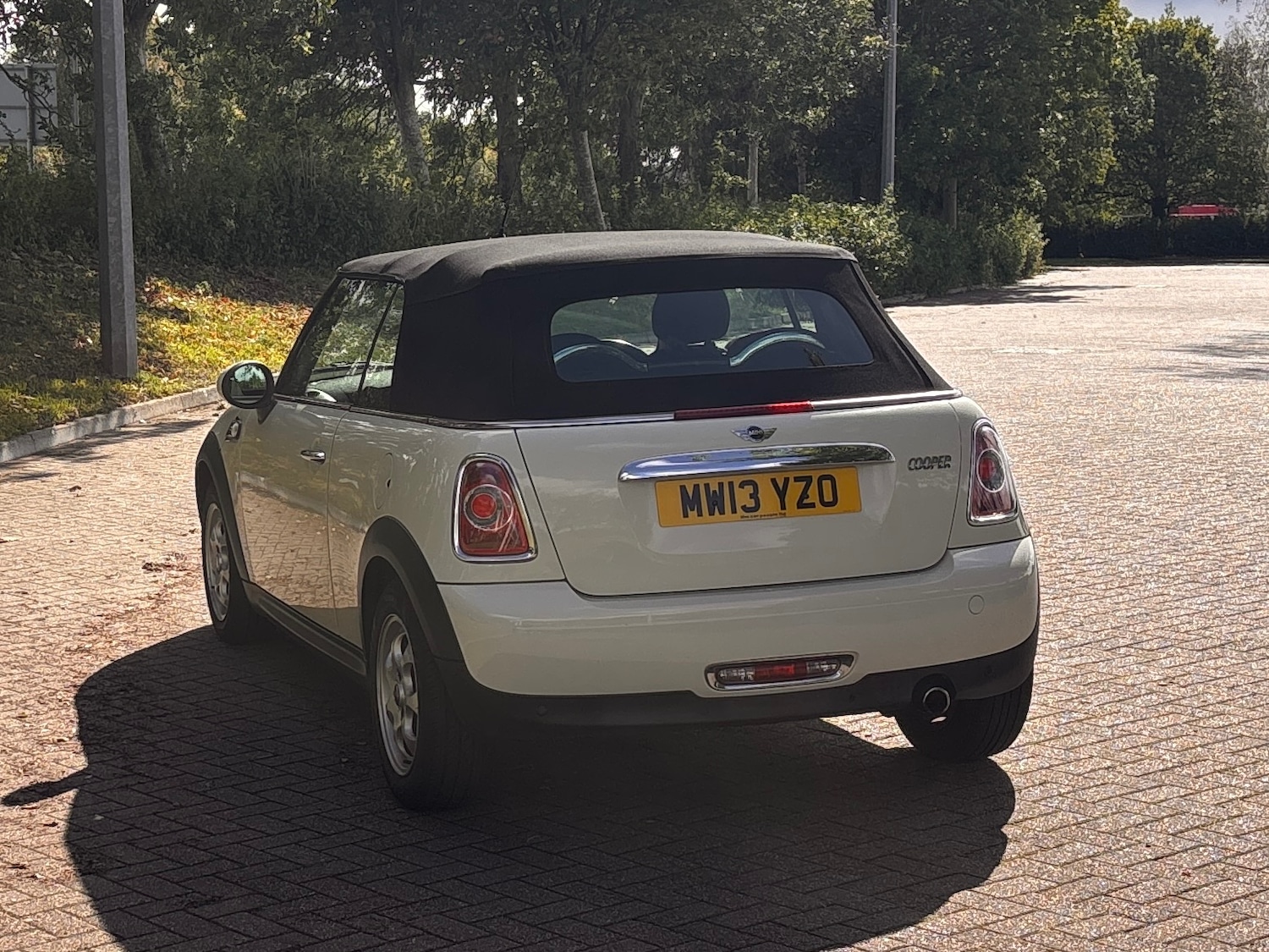 Used MINI Convertible 2013 for sale - 76609811: Photo 11