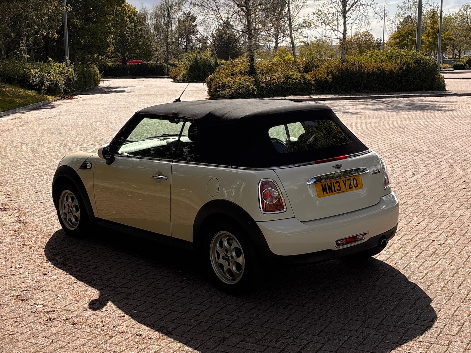 Used MINI Convertible 2013 for sale - 76609811: Photo 15