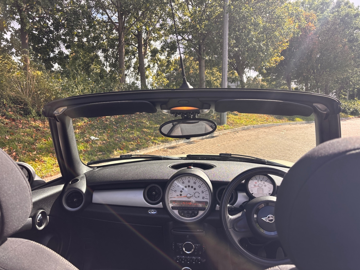 Used MINI Convertible 2013 for sale - 76609811: Photo 18