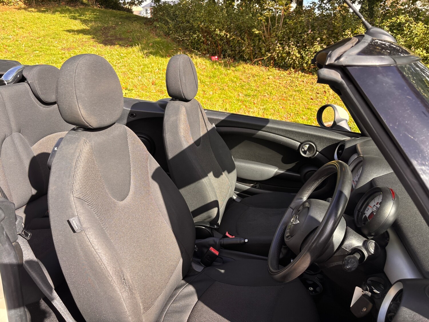 Used MINI Convertible 2013 for sale - 76609811: Photo 19