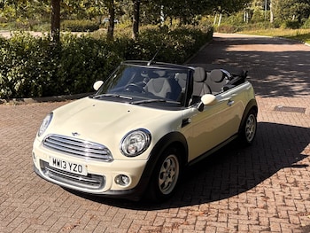 Used MINI Convertible 2013 for sale - 76609811: Photo