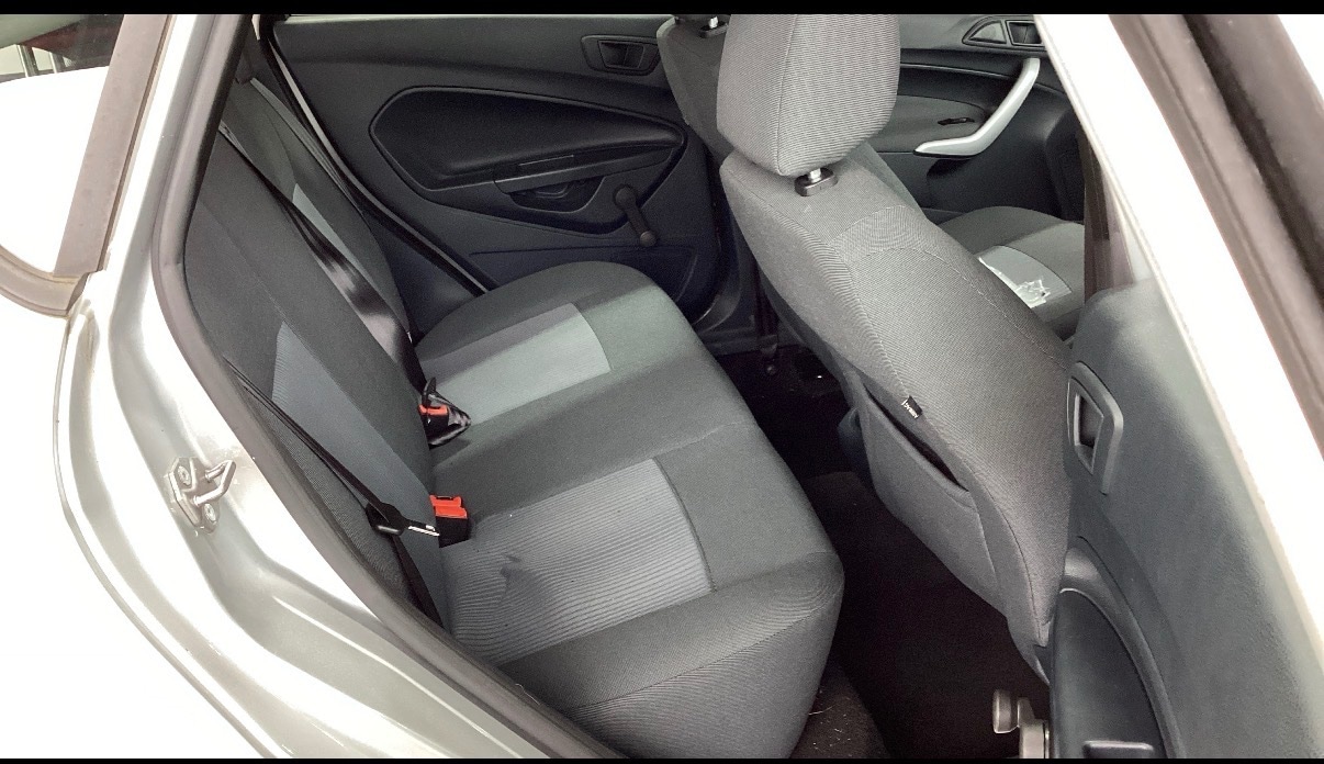 Used Ford Fiesta 2012 for sale - 77561280: Photo 4