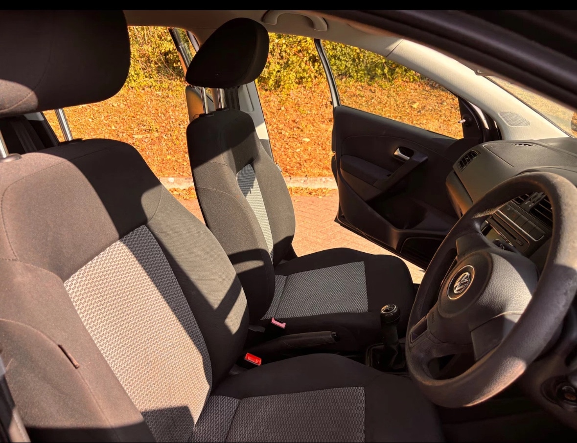 Used Volkswagen Polo 2011 for sale - 76940227: Photo 12