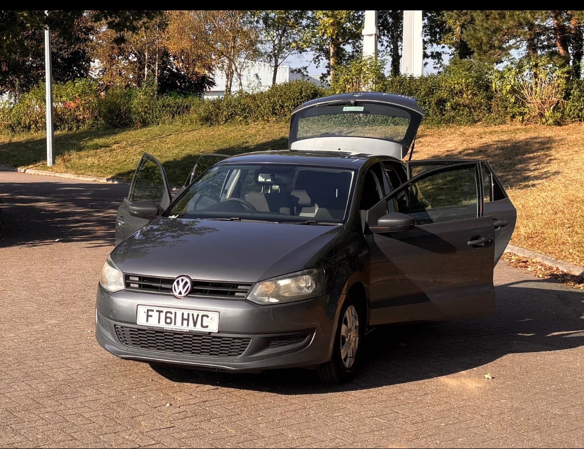 Used Volkswagen Polo 2011 for sale - 76940227: Photo 22
