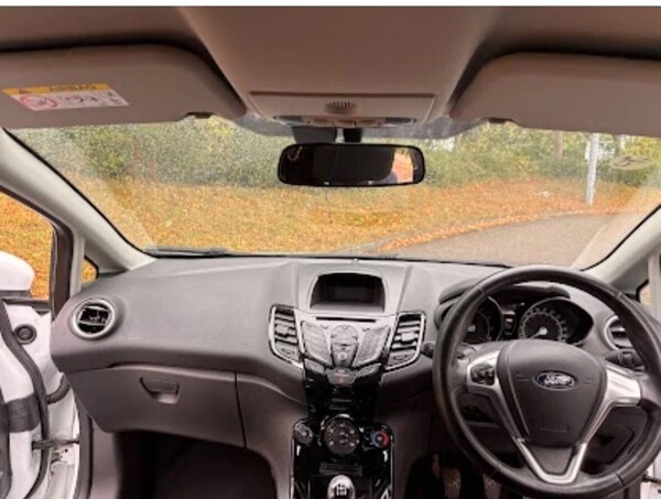 Used Ford Fiesta 2015 for sale - 76316724: Photo 8