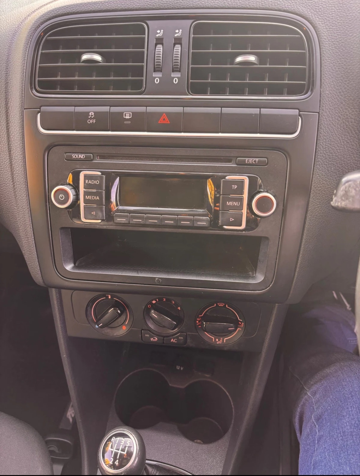 Used Volkswagen Polo 2011 for sale - 76610995: Photo 12