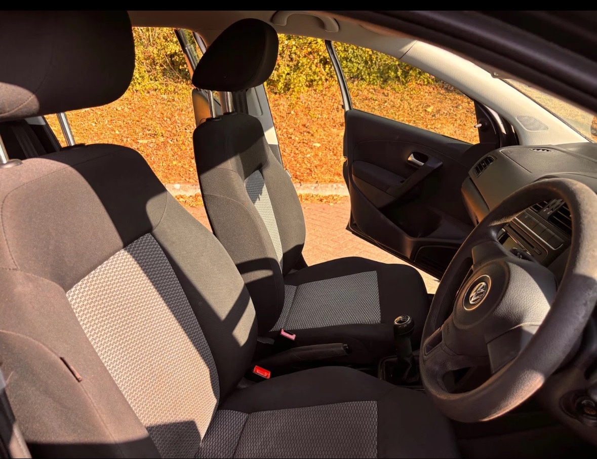 Used Volkswagen Polo 2011 for sale - 76610995: Photo 13