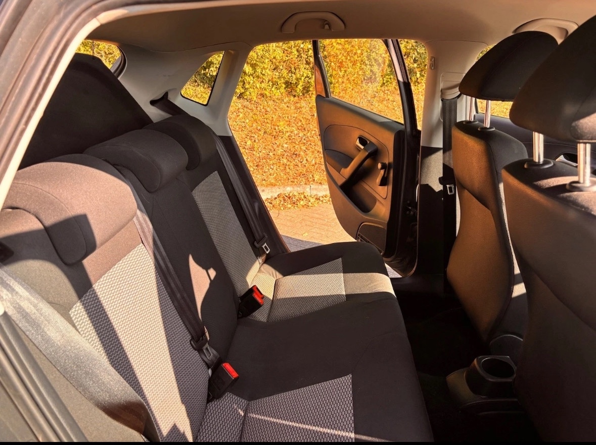 Used Volkswagen Polo 2011 for sale - 76610995: Photo 14