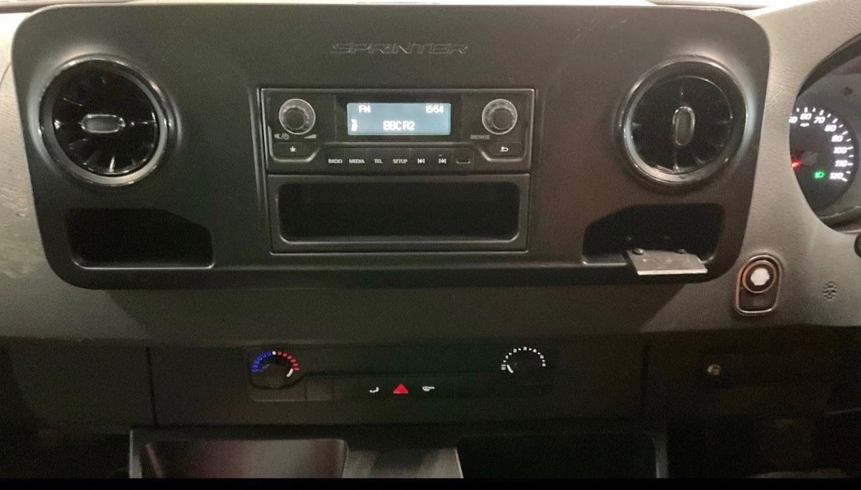 Used Mercedes-Benz Sprinter 2019 for sale - 77707070: Photo 11