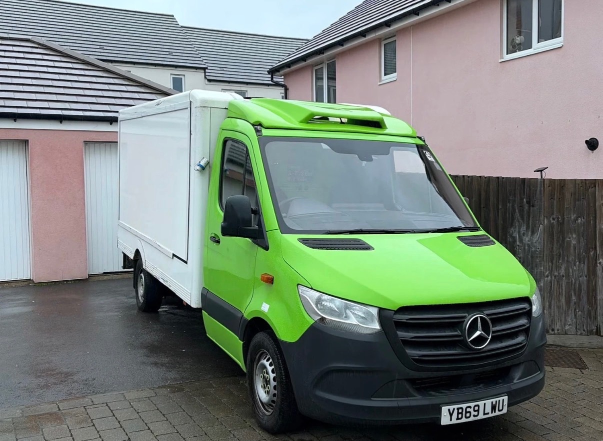 Used Mercedes-Benz Sprinter 2019 for sale - 77707070: Photo 3