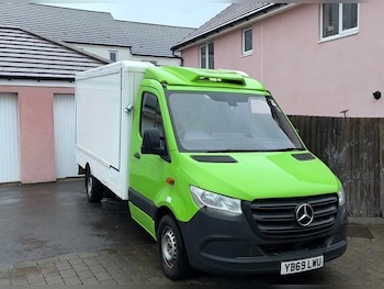 Used Mercedes-Benz Sprinter 2019 for sale - 77707070: Photo