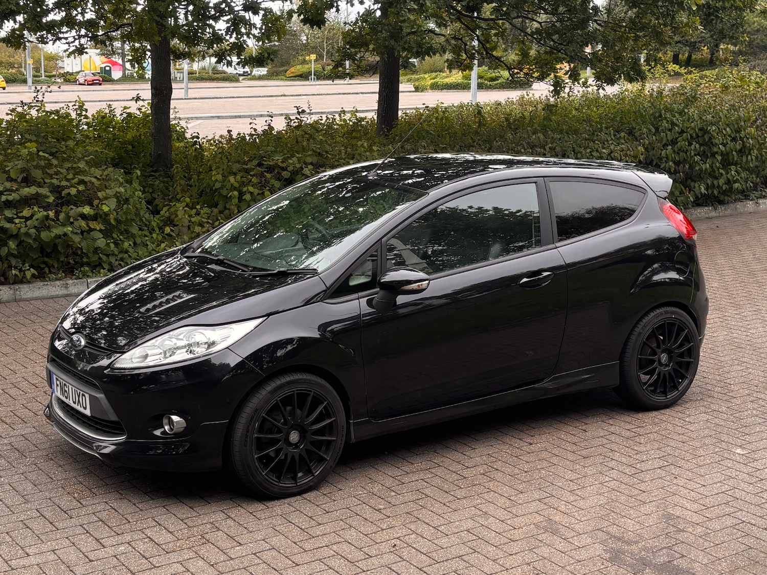 Used Ford Fiesta 2011 for sale - 76610809: Photo 24