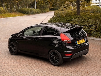 Used Ford Fiesta 2011 for sale - 76610809: Photo