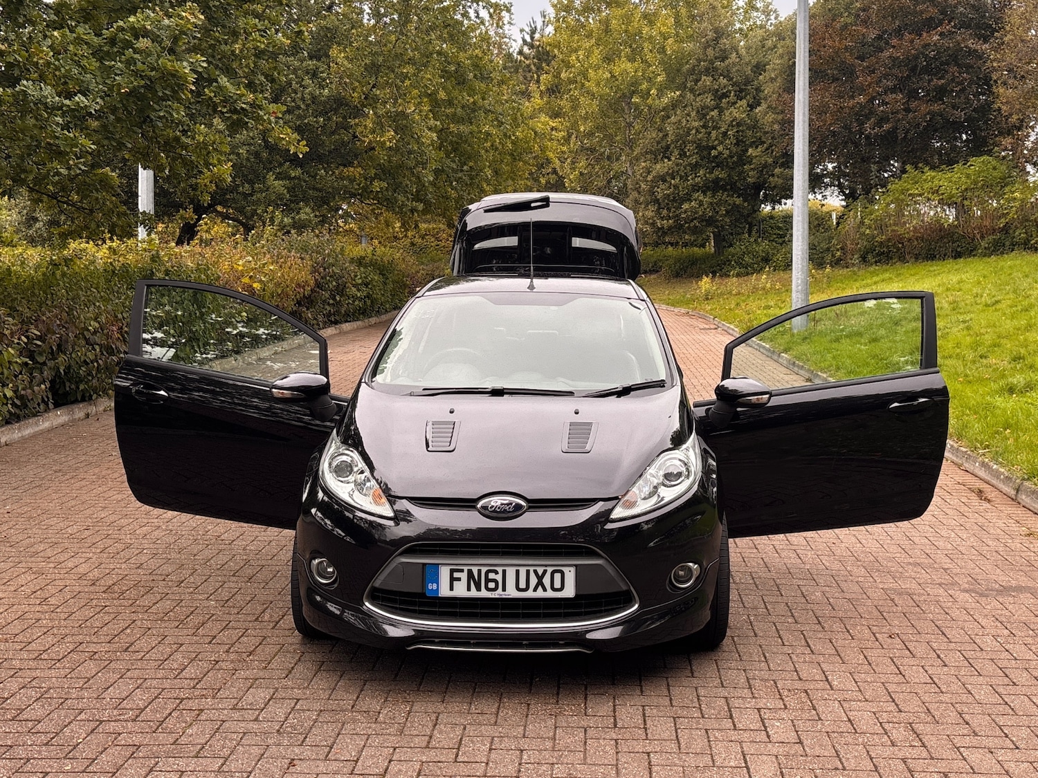 Used Ford Fiesta 2011 for sale - 76610809: Photo 7