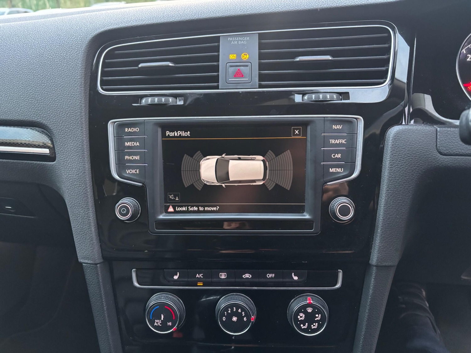 Used Volkswagen Golf 2016 for sale - 77084391: Photo 16