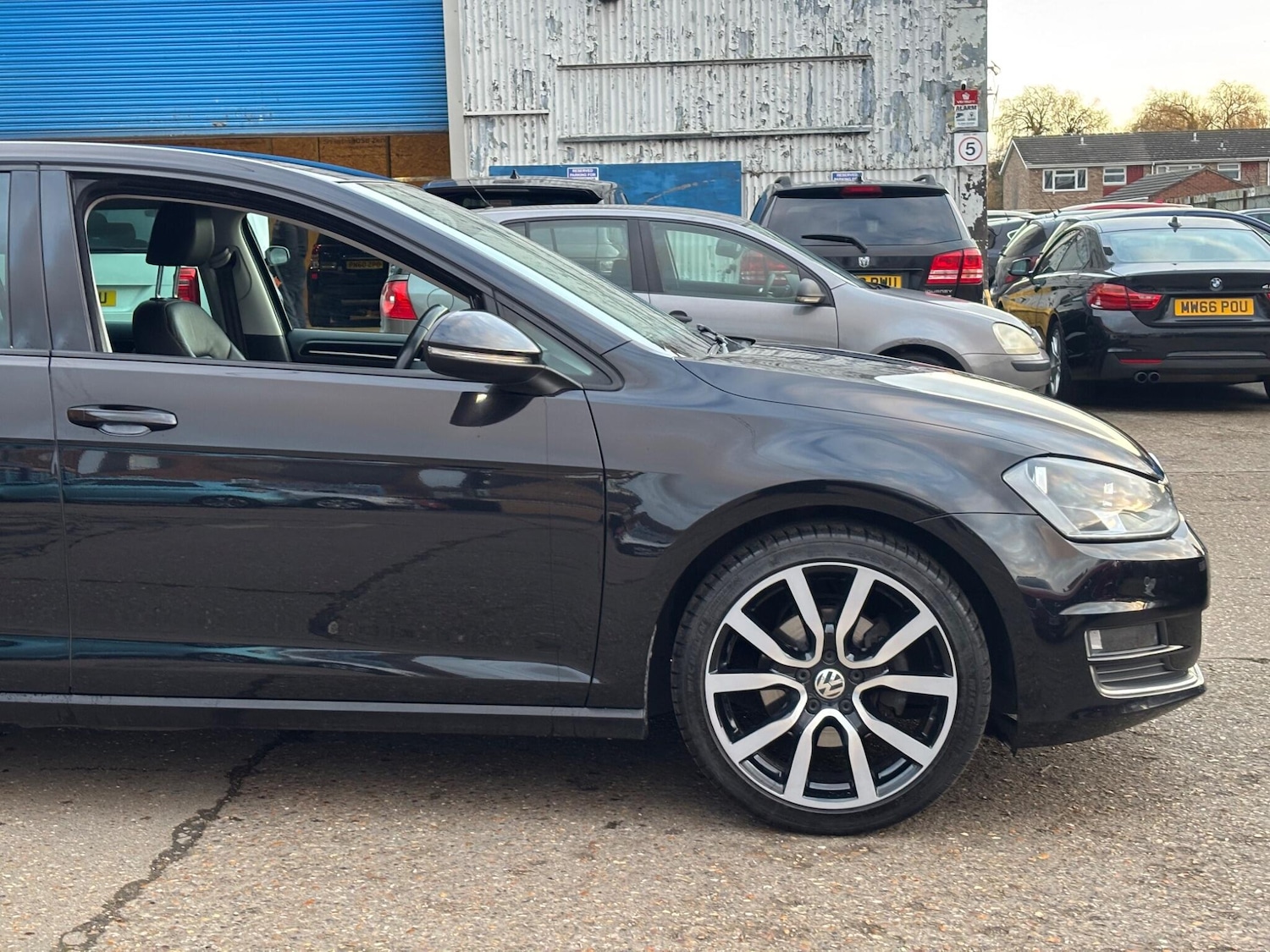 Used Volkswagen Golf 2016 for sale - 77084391: Photo 5