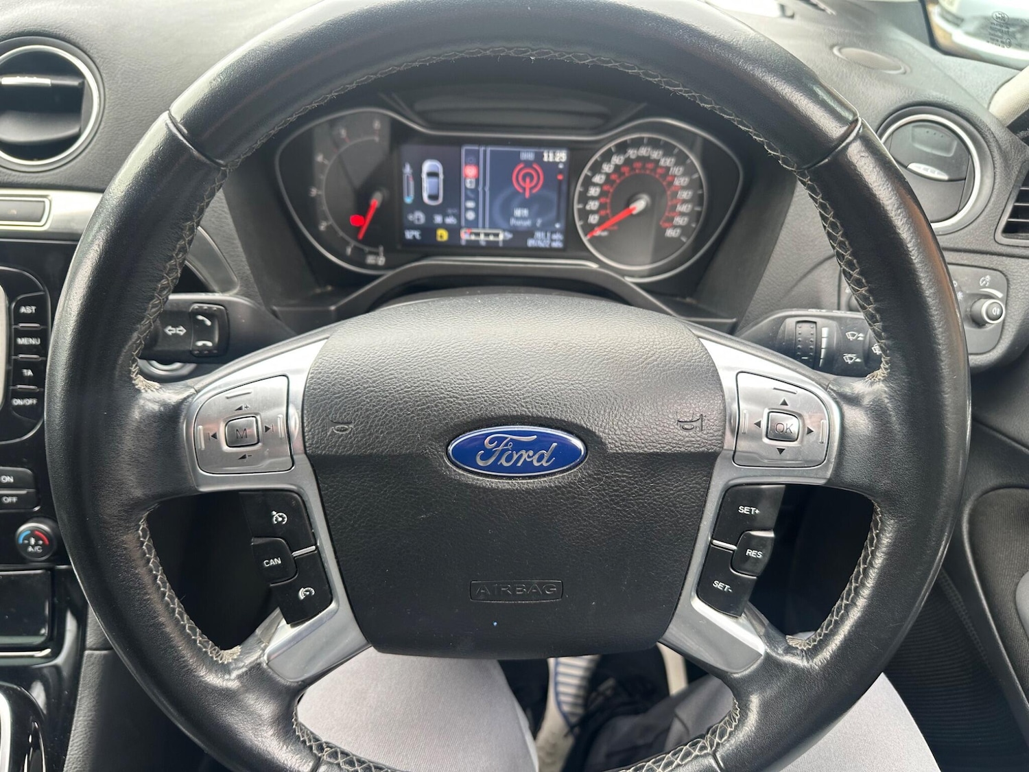 Used Ford S-Max 2013 for sale - 78141489: Photo 28