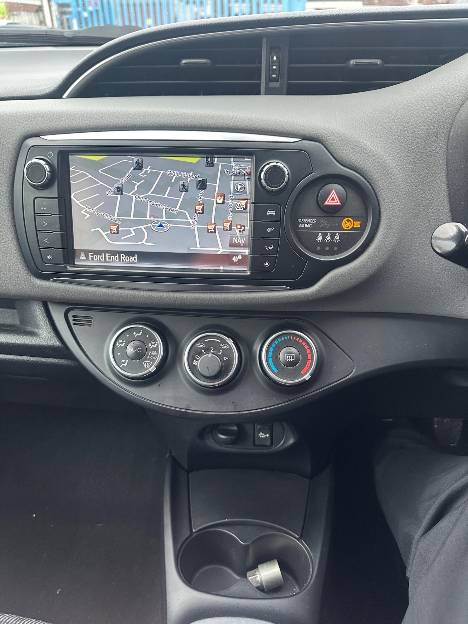 Used Toyota Yaris 2016 for sale - 77625913: Photo 24