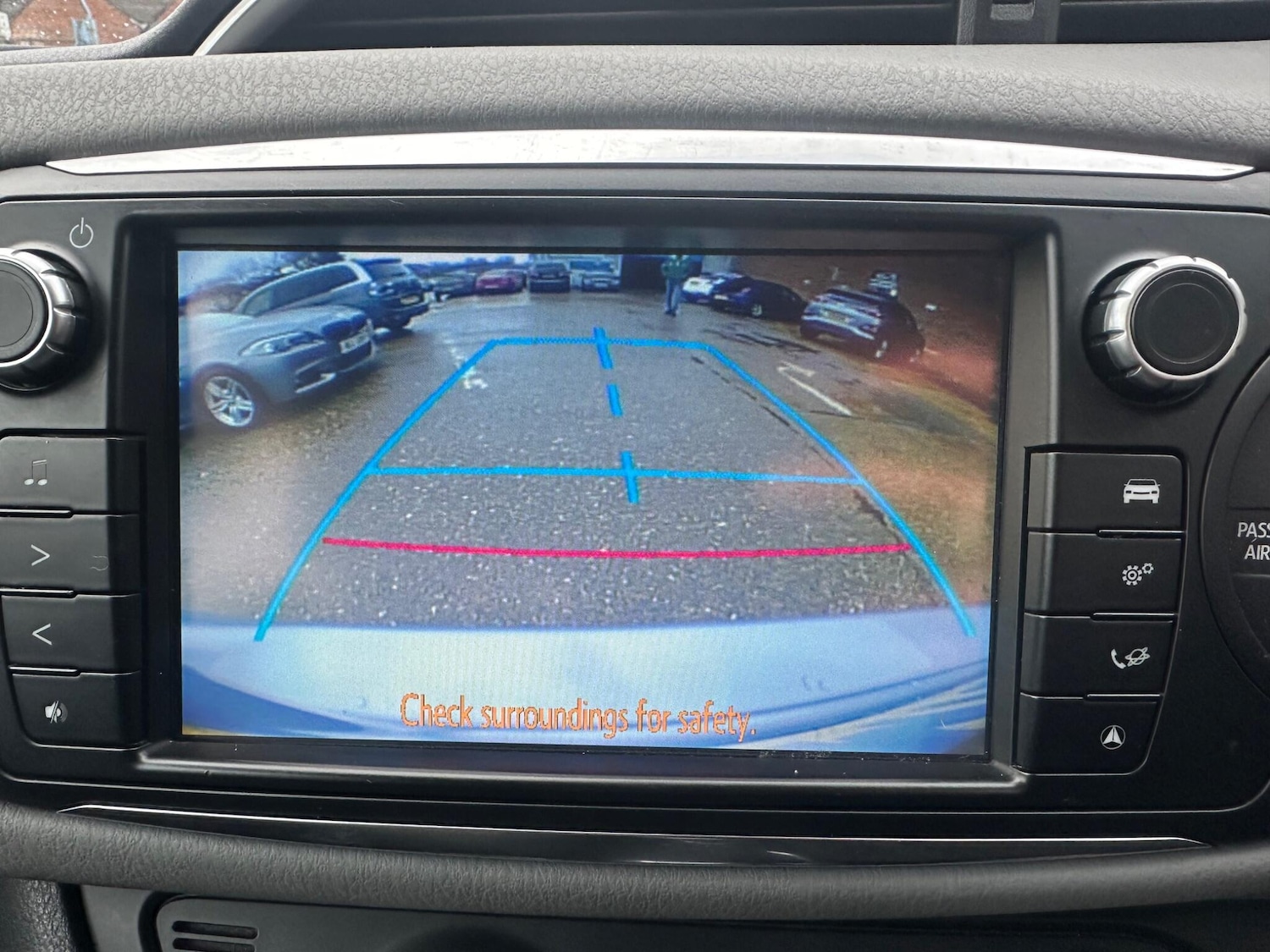 Used Toyota Yaris 2016 for sale - 77625913: Photo 25