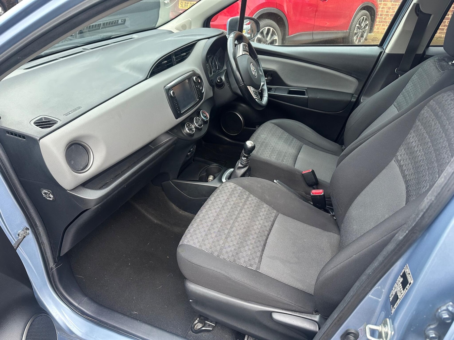 Used Toyota Yaris 2016 for sale - 77625913: Photo 31