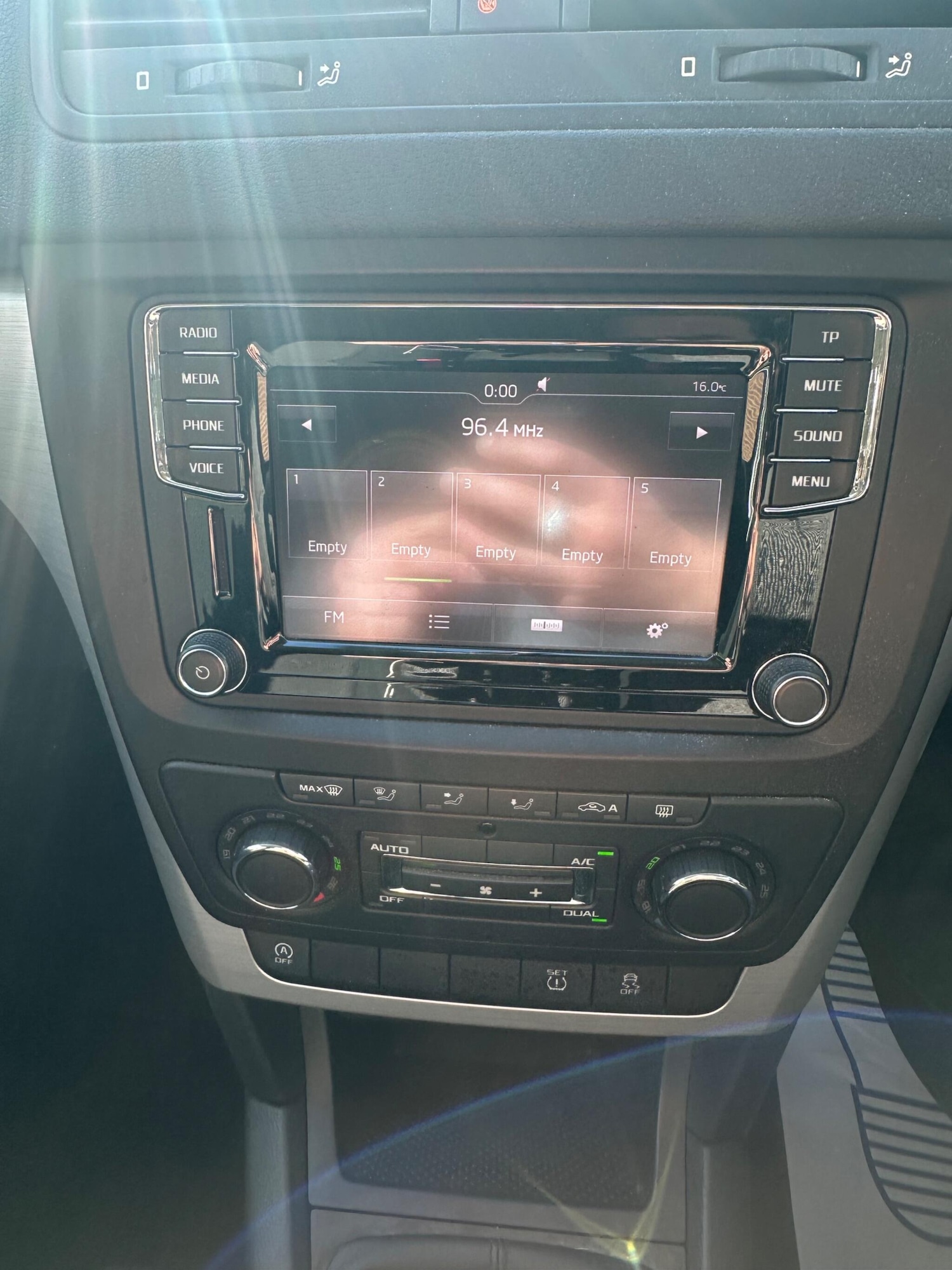 Used Skoda Yeti 2015 for sale - 77723985: Photo 21