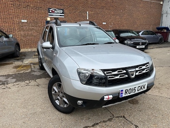 2015 (15) - 1.5 dCi Laureate Euro 5 5dr