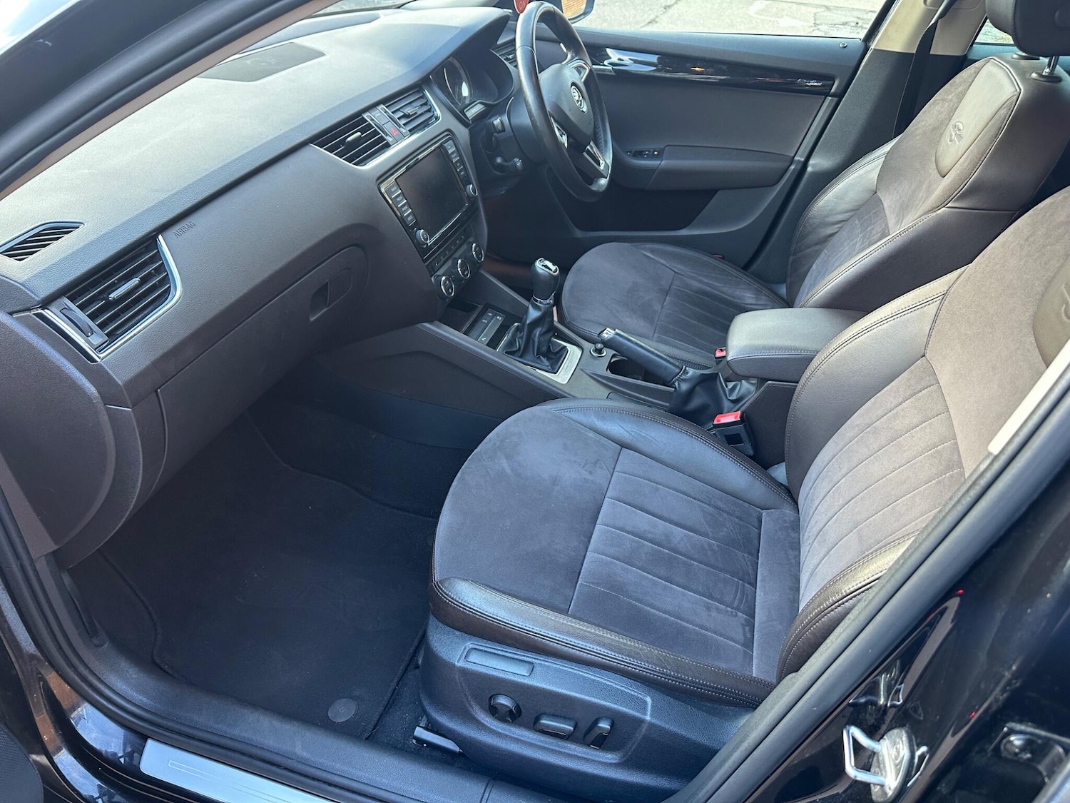 Used Skoda Octavia 2016 for sale - 77696160: Photo 32