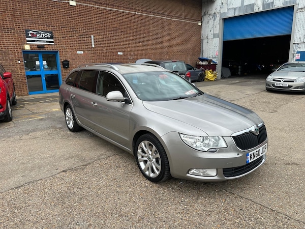 Used Skoda Superb 2010 for sale - 76315019: Photo 1