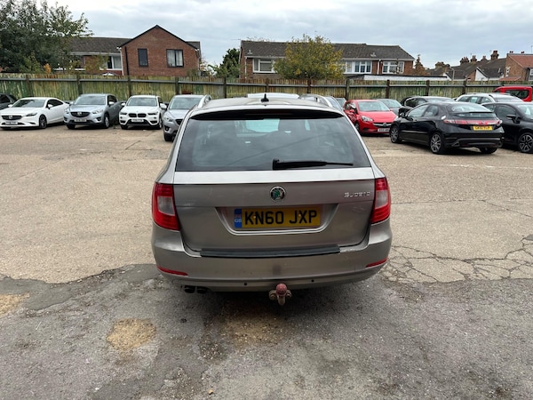 Used Skoda Superb 2010 for sale - 76315019: Photo 6