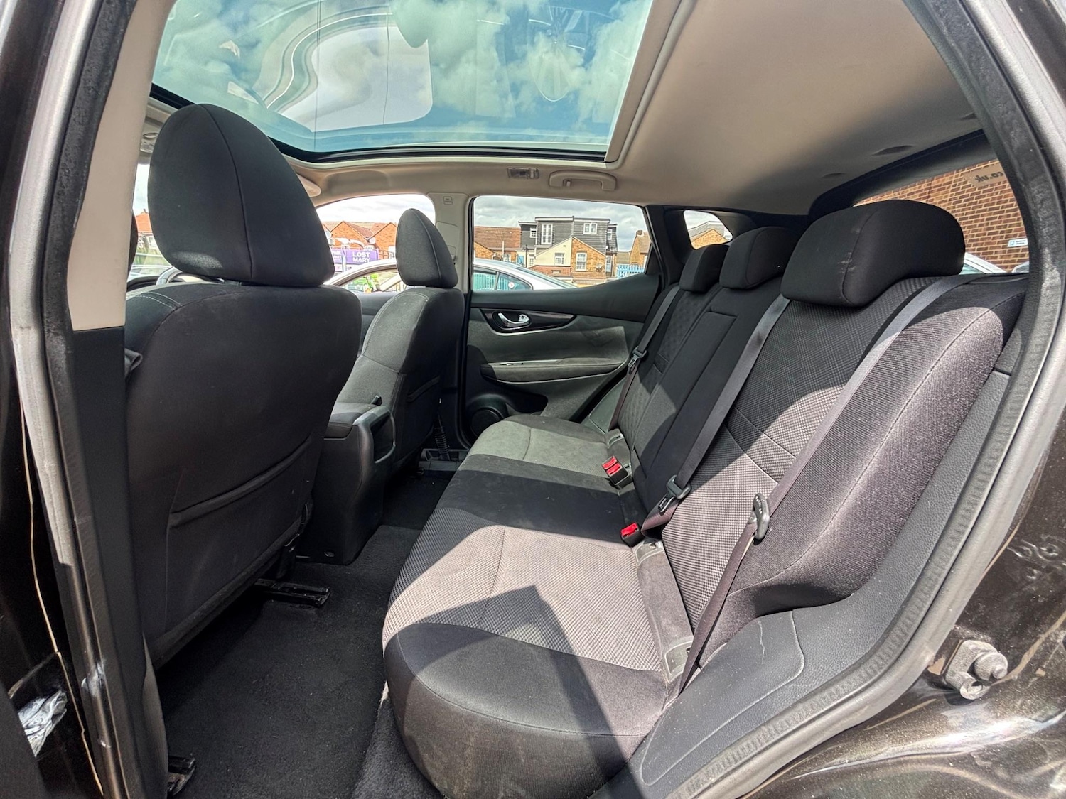 Used Nissan Qashqai 2016 for sale - 76976804: Photo 12