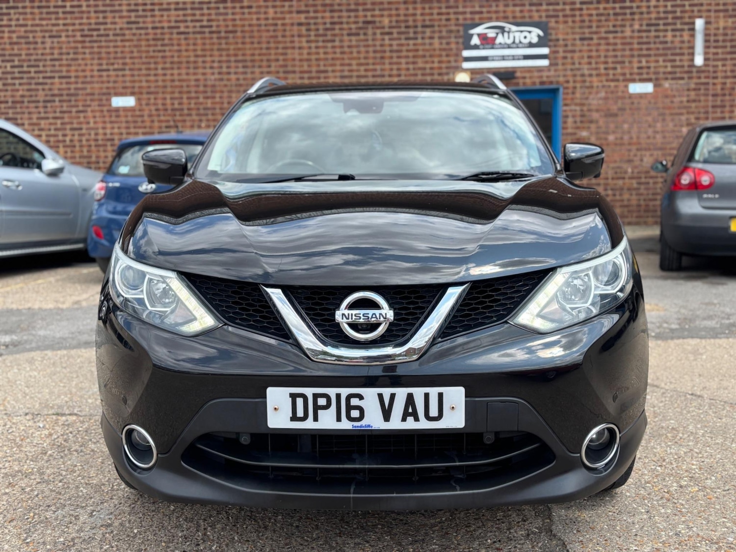 Used Nissan Qashqai 2016 for sale - 76976804: Photo 2