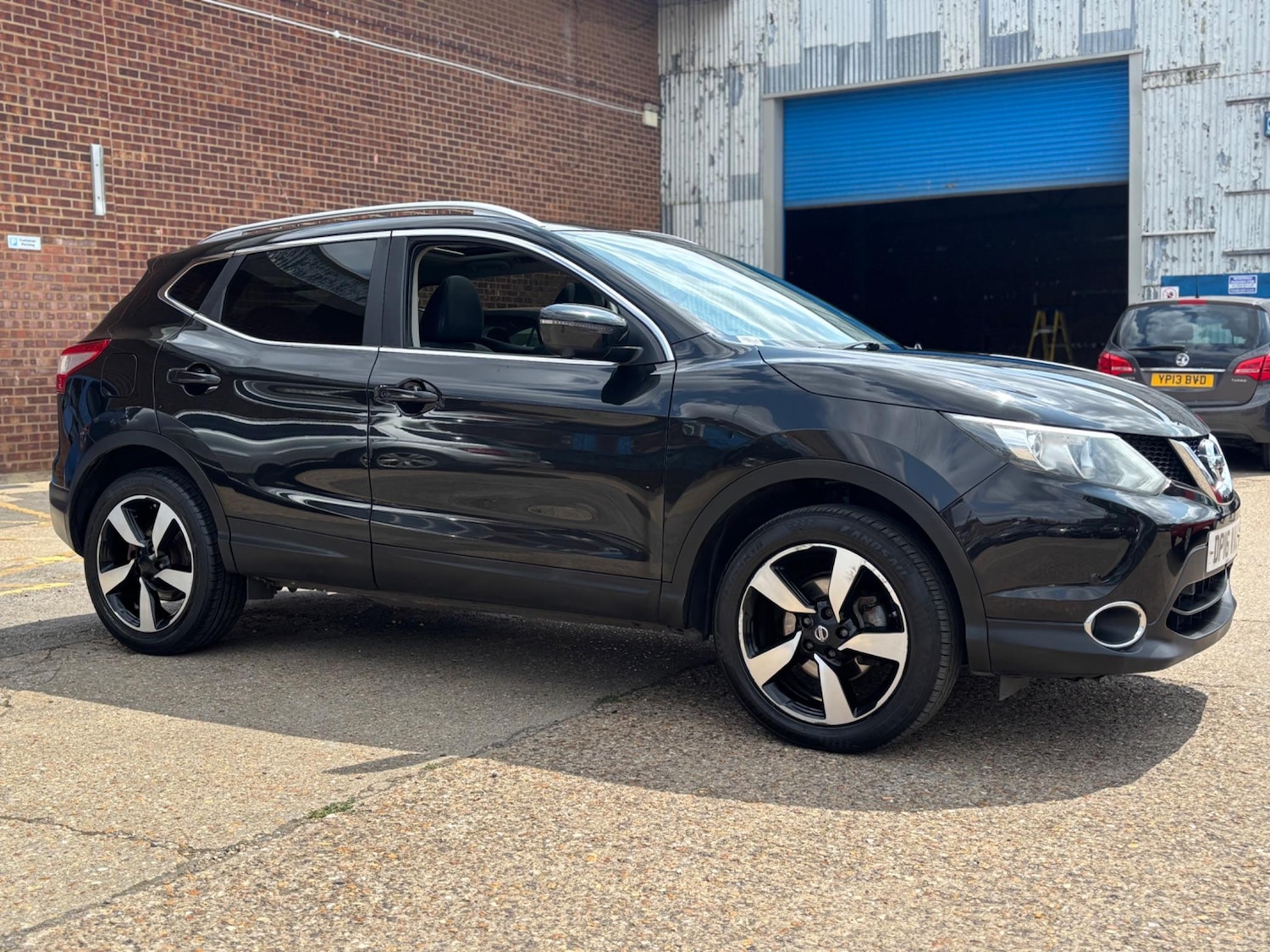 Used Nissan Qashqai 2016 for sale - 76976804: Photo 23