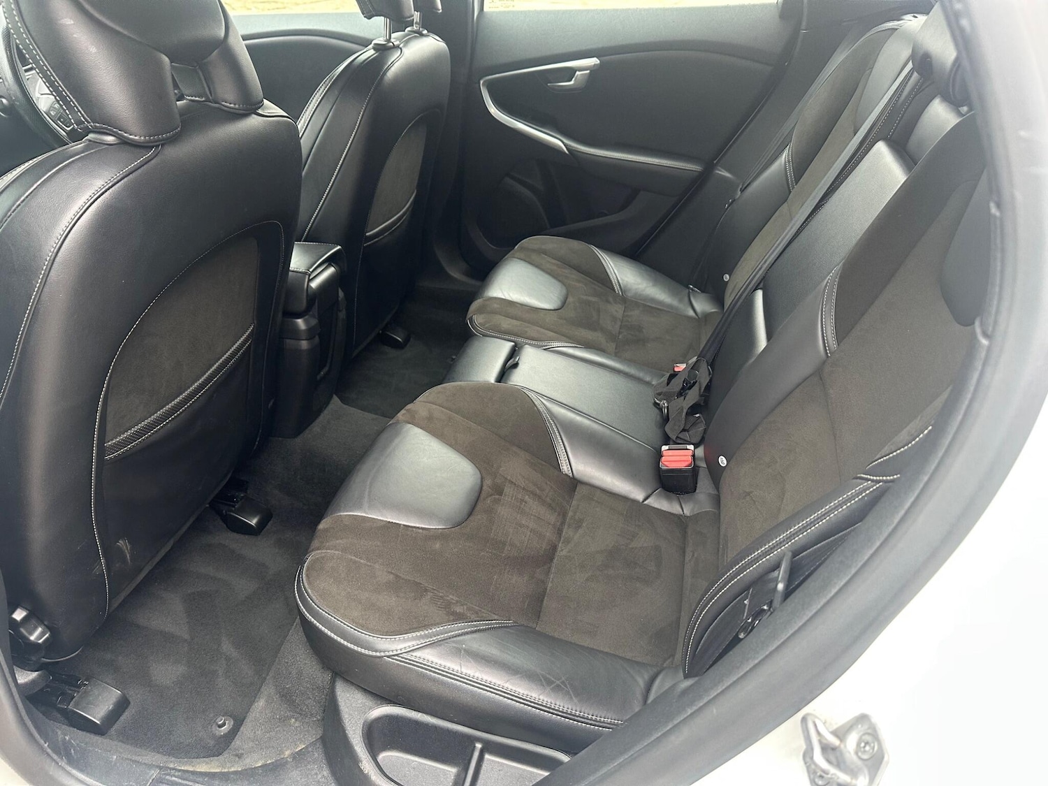 Used Volvo V40 2015 for sale - 77794021: Photo 16