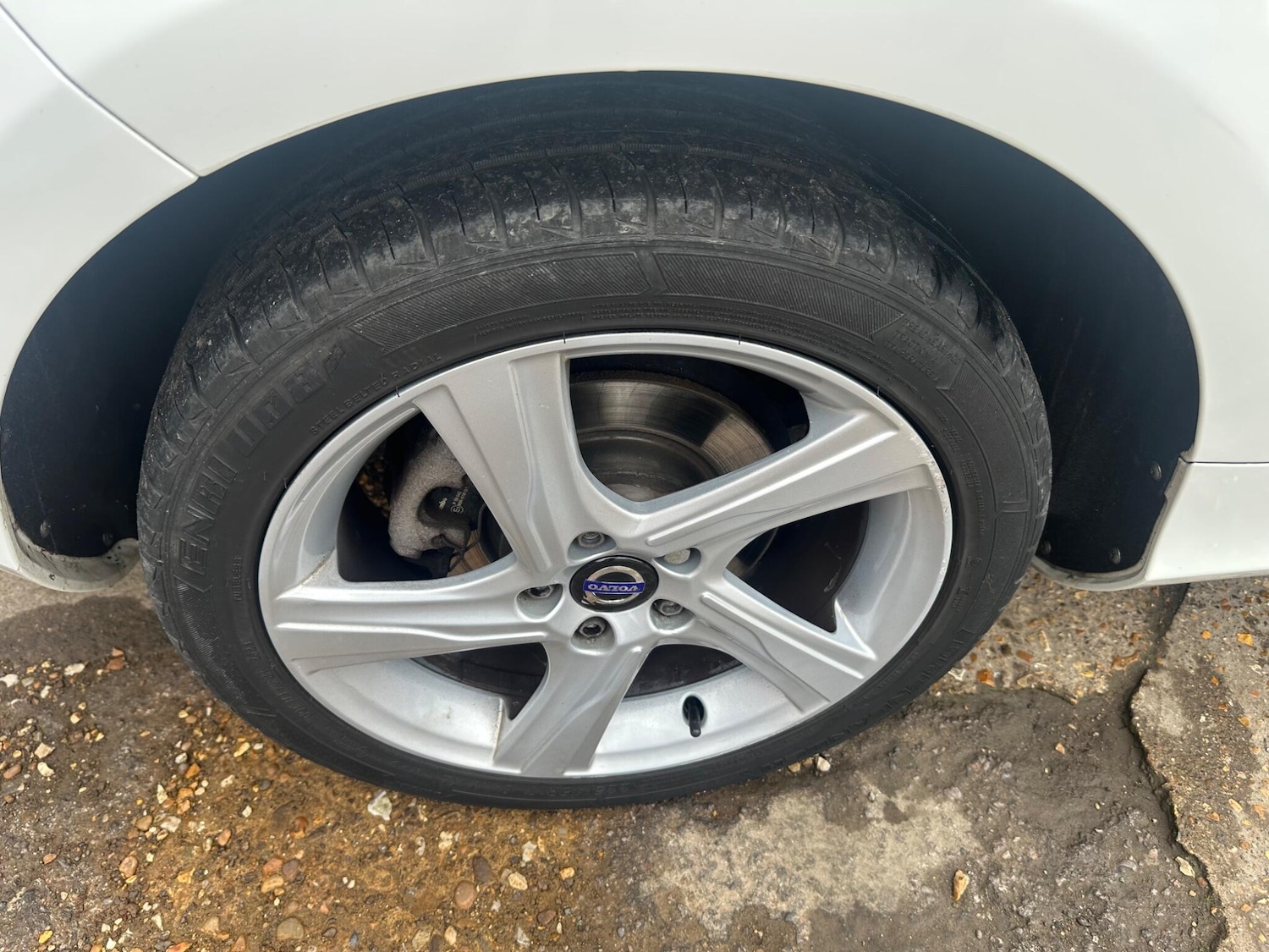 Used Volvo V40 2015 for sale - 77794021: Photo 25